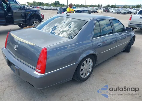 2007 Cadillac Dts Luxury Ii z USA, uszkodzony, nr VIN 1G6KD57Y37U112352